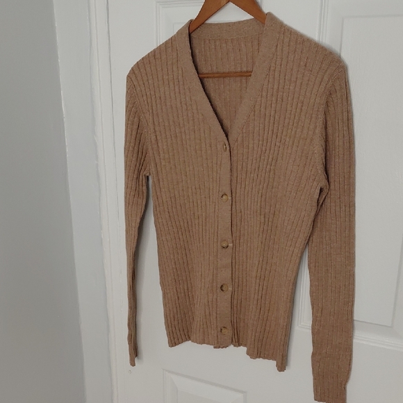 unbranded Sweaters - Elegant Tan Wool Blend Ribbed Cardigan